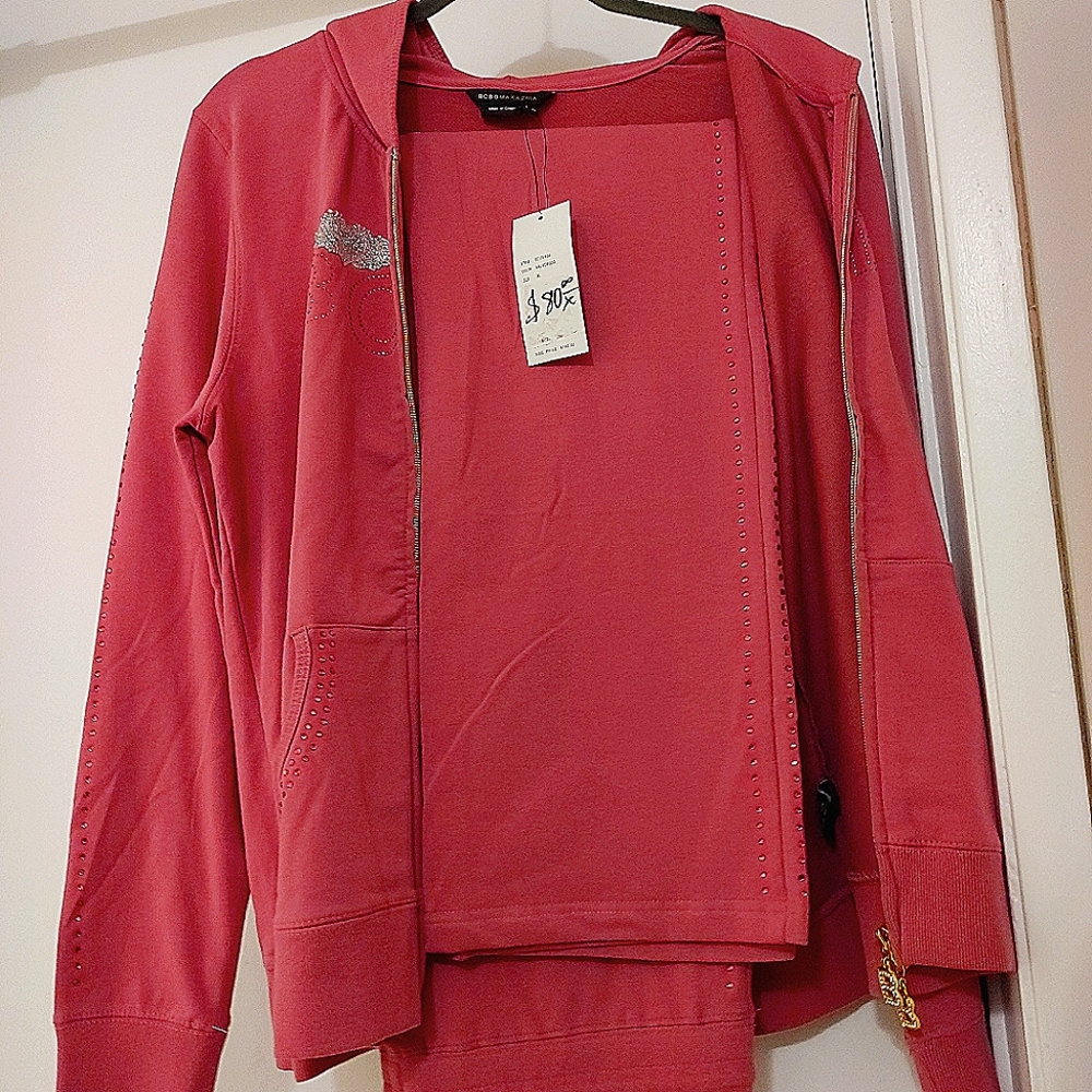 BCBG Sweat suit XL pink , embellished with a pink rhinestones
